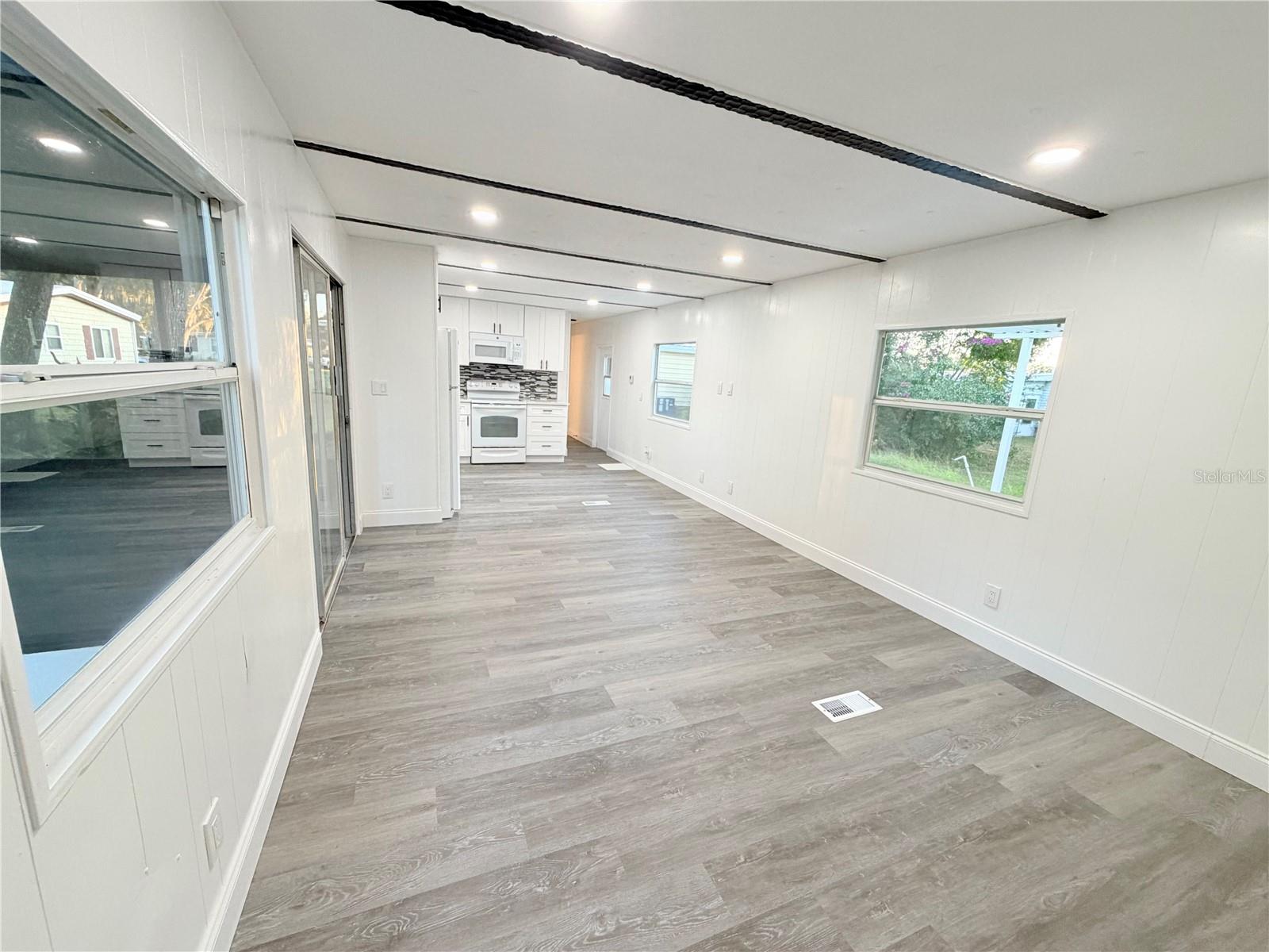 CONTINENTAL CAMPER RESIDENCE I - Residential