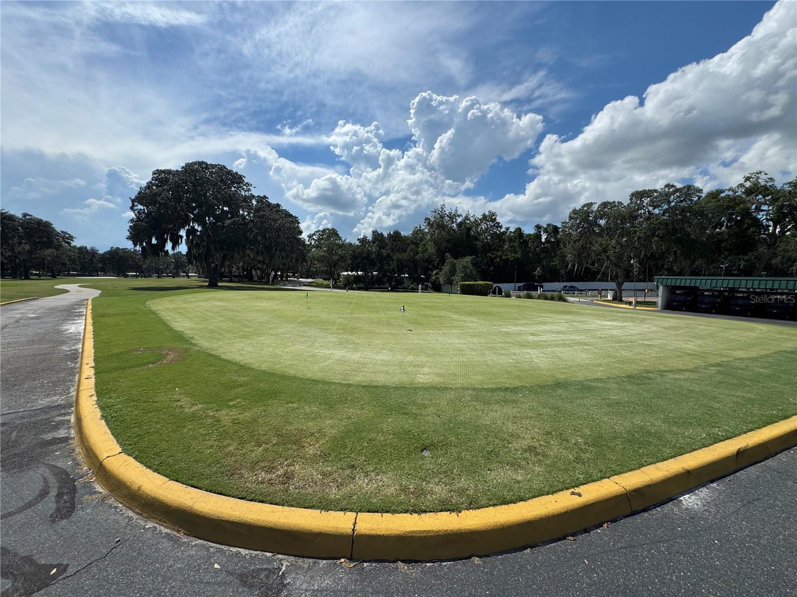 CONTINENTAL CAMPER RESIDENCE I - Residential