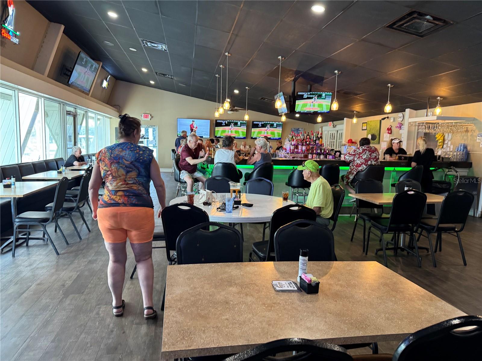 CONTINENTAL CAMPER RESIDENCE I - Residential