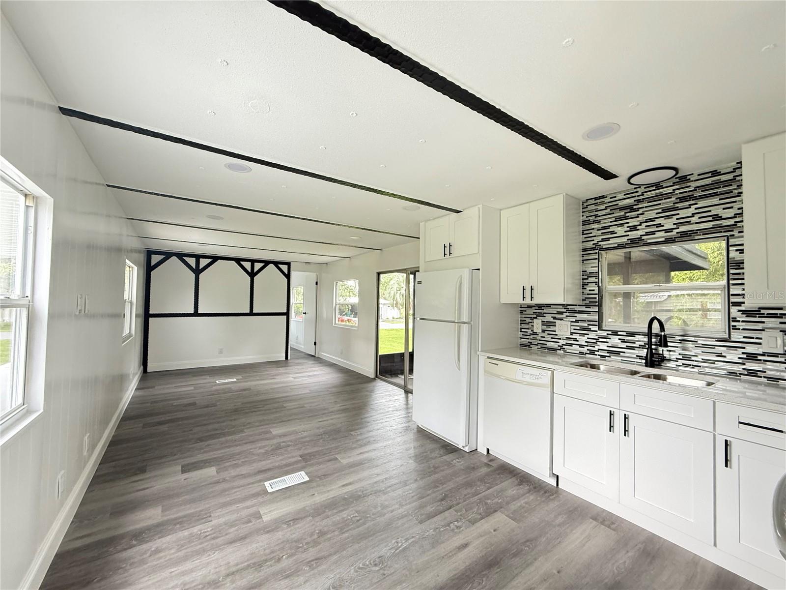 CONTINENTAL CAMPER RESIDENCE I - Residential