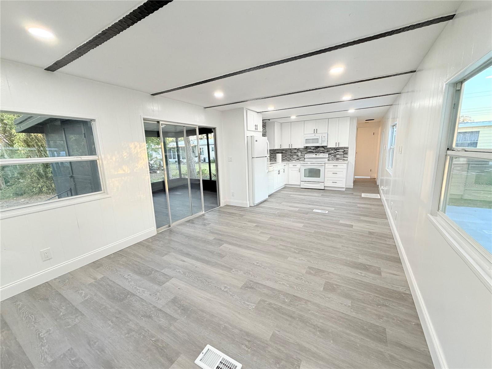 CONTINENTAL CAMPER RESIDENCE I - Residential