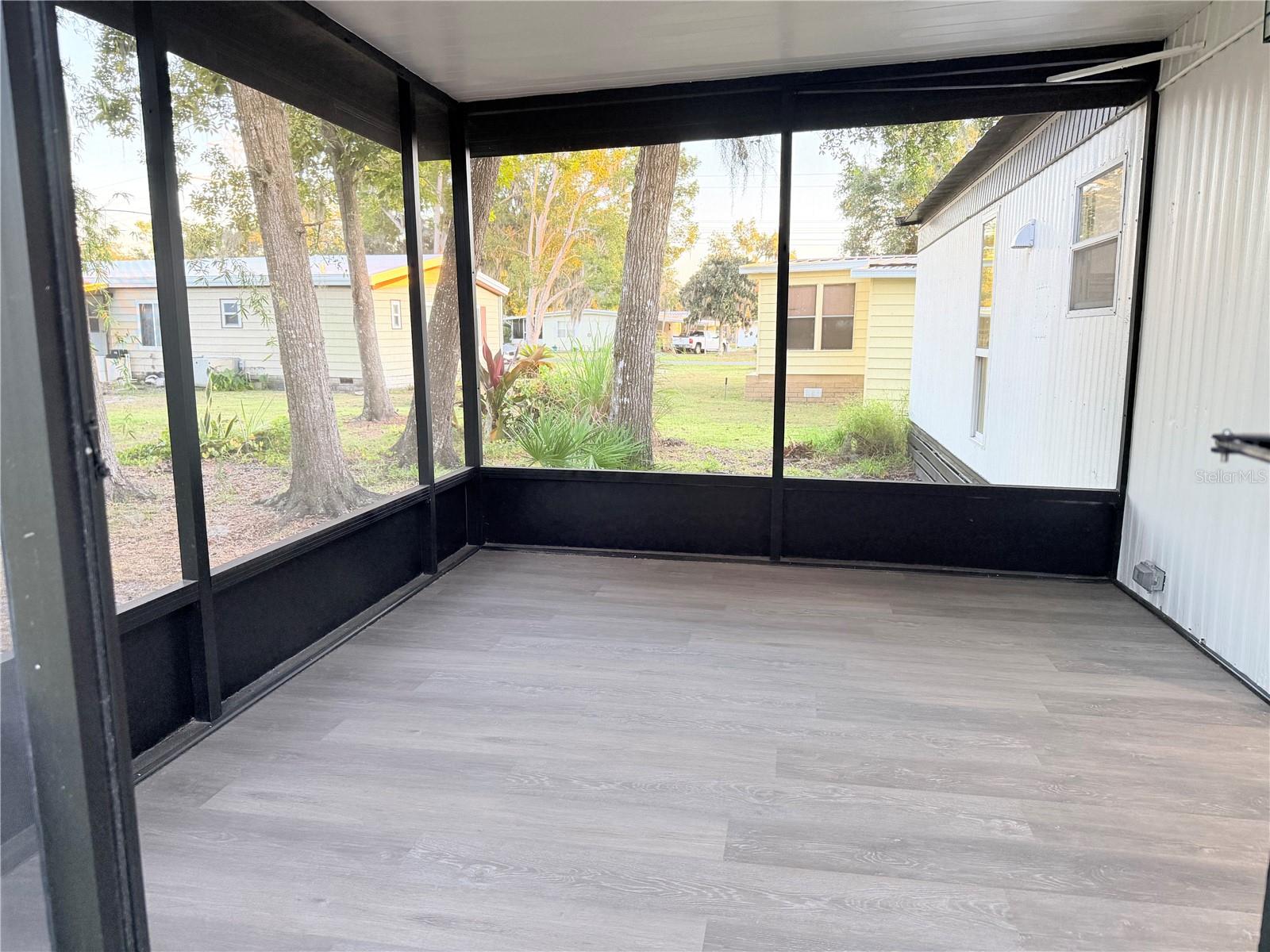 CONTINENTAL CAMPER RESIDENCE I - Residential