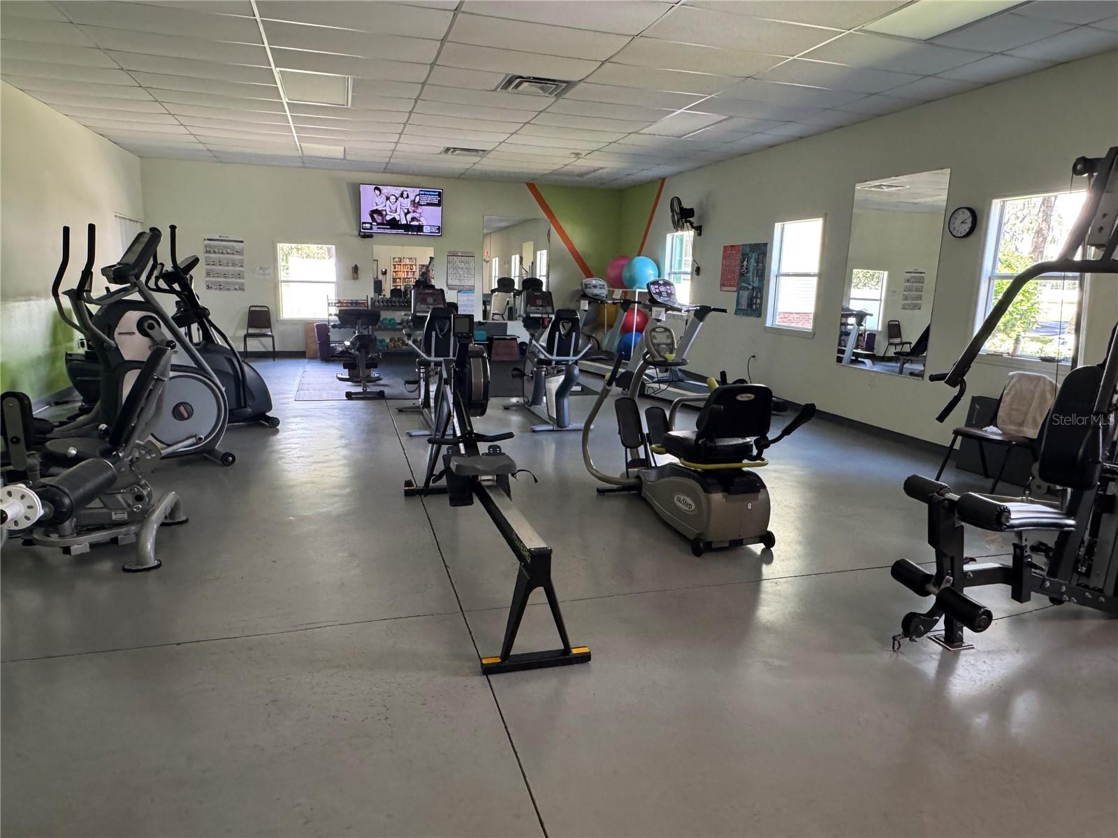 CONTINENTAL CAMPER RESIDENCE I - Residential