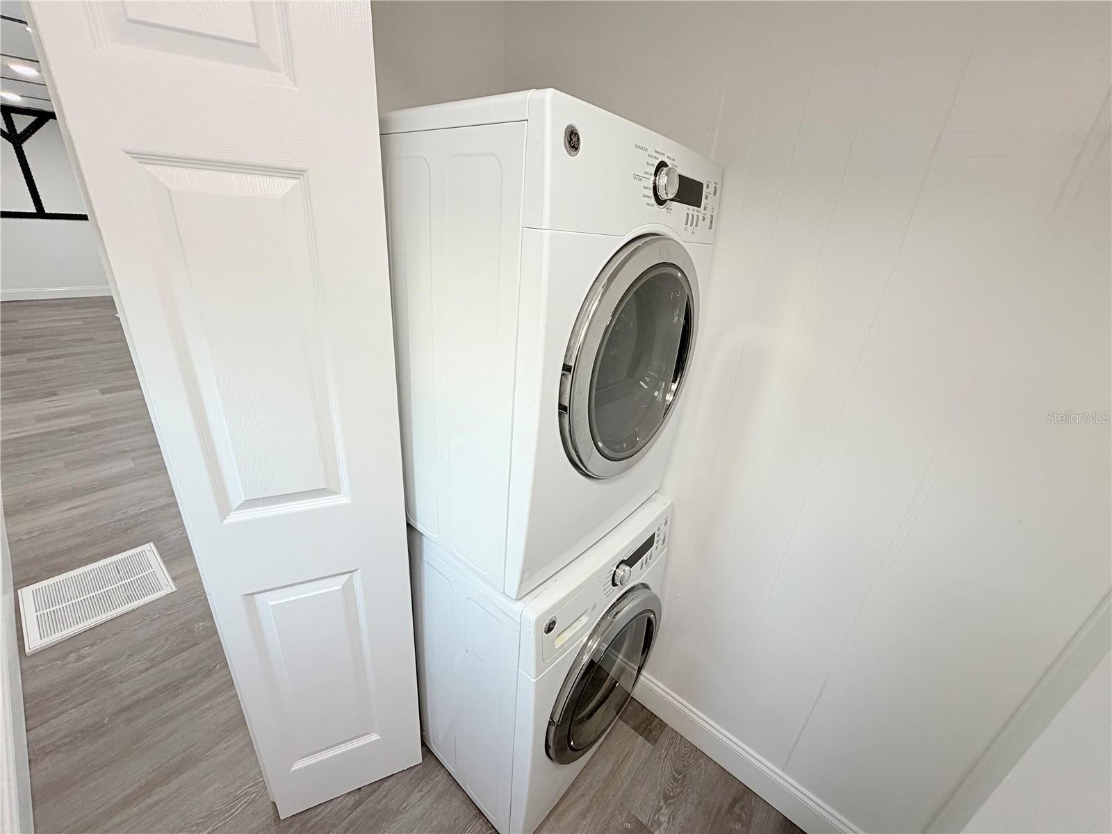 CONTINENTAL CAMPER RESIDENCE I - Residential