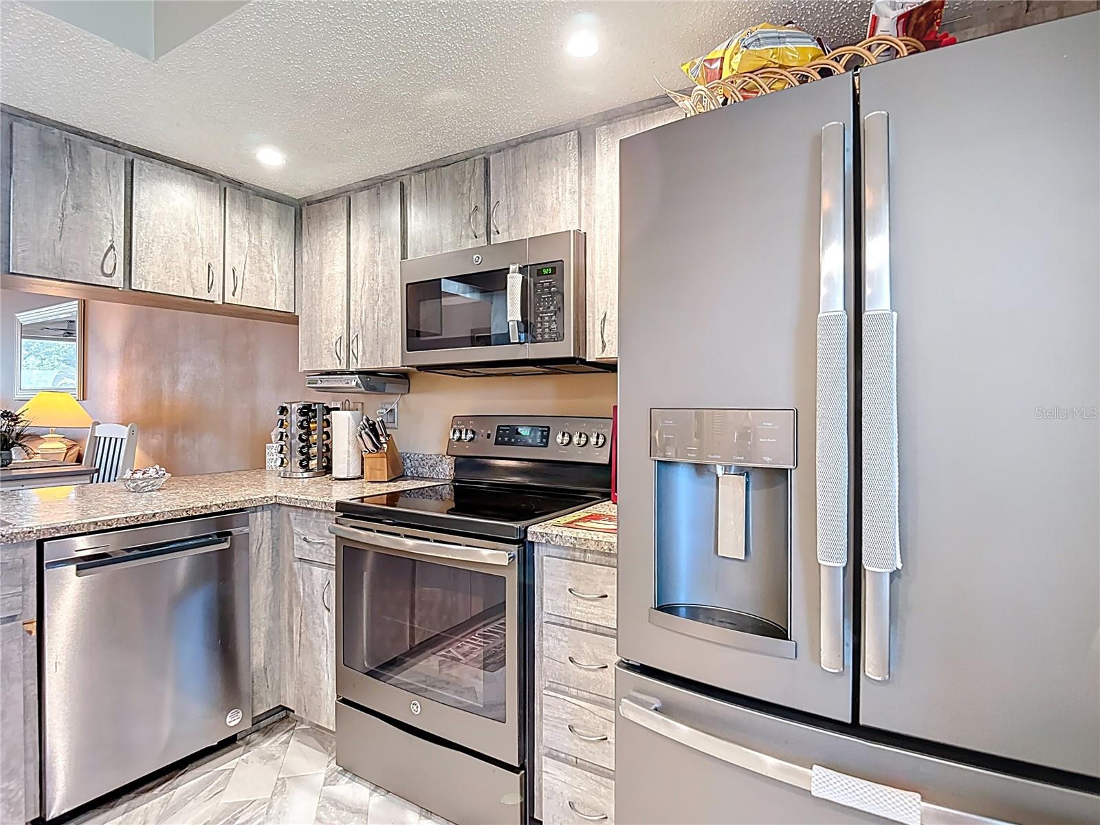 VILLAGE WOODS CONDO PH 02 - Residential