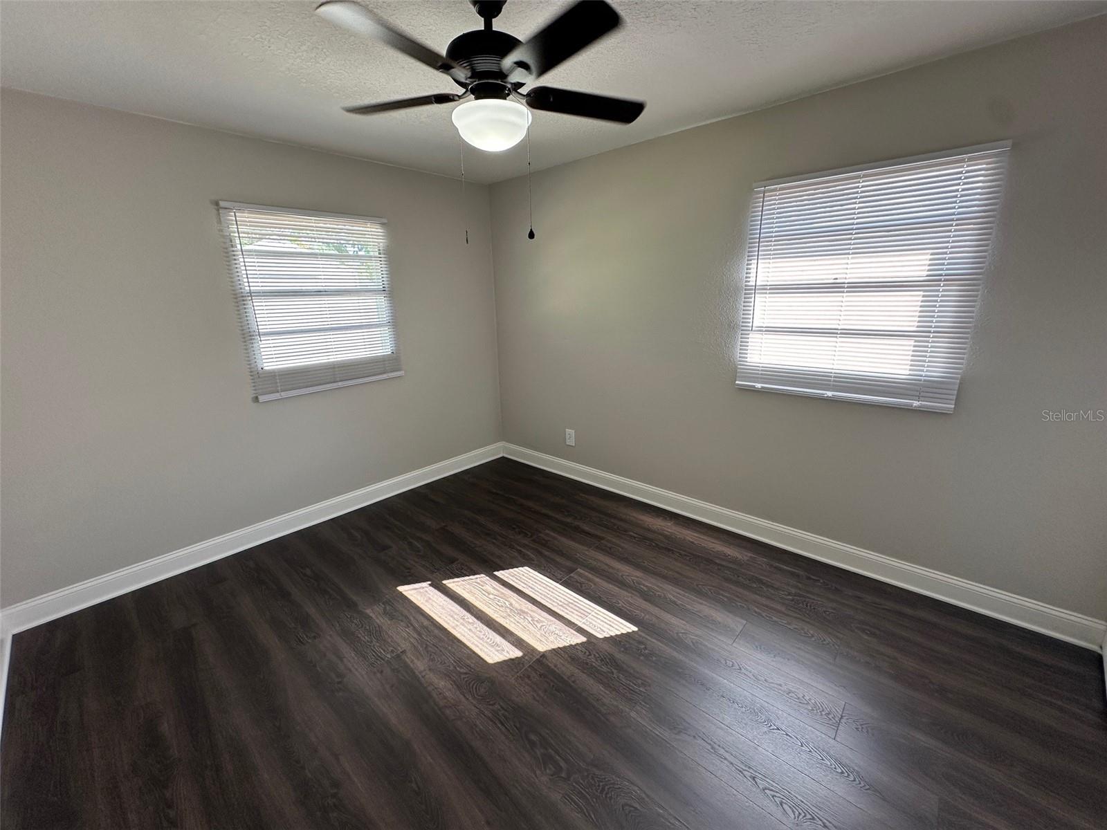 GOLDEN ISLE - Residential