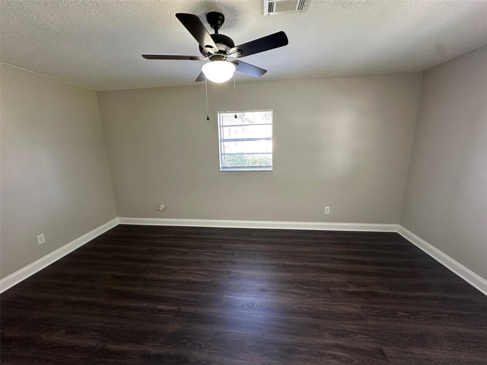 GOLDEN ISLE - Residential