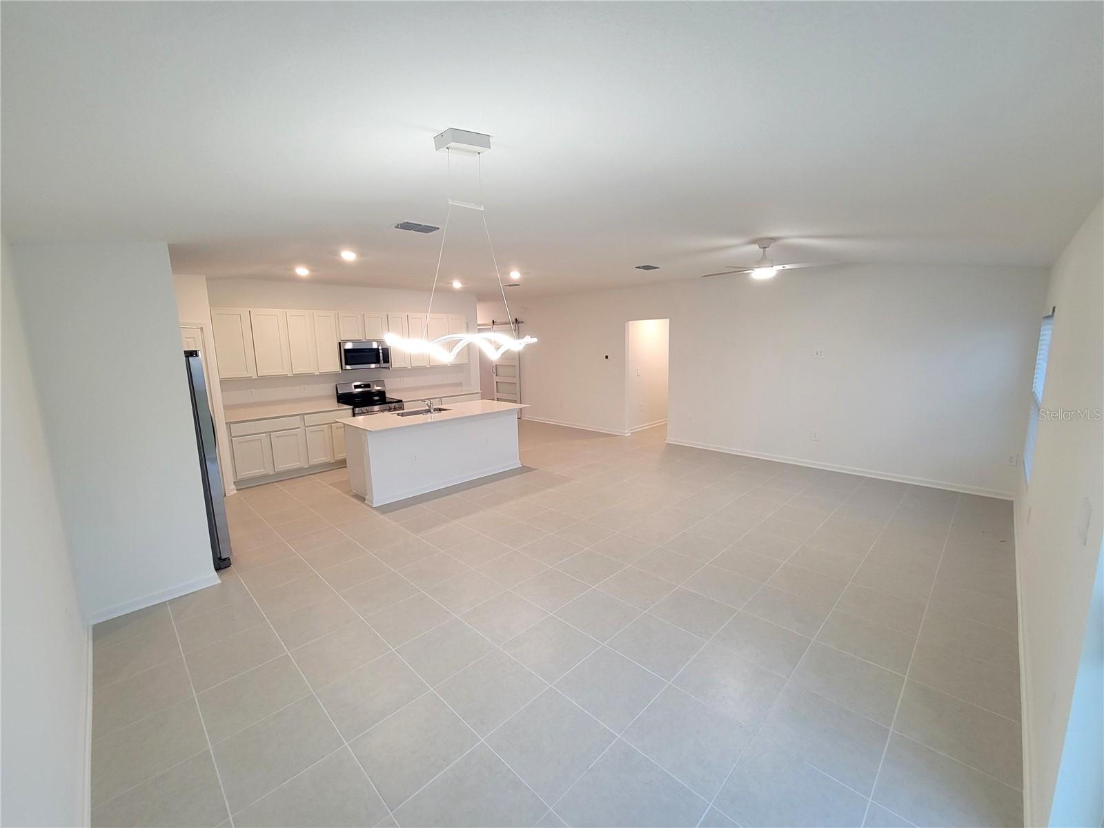 RANCHES/LK MCLEOD I - Residential Lease