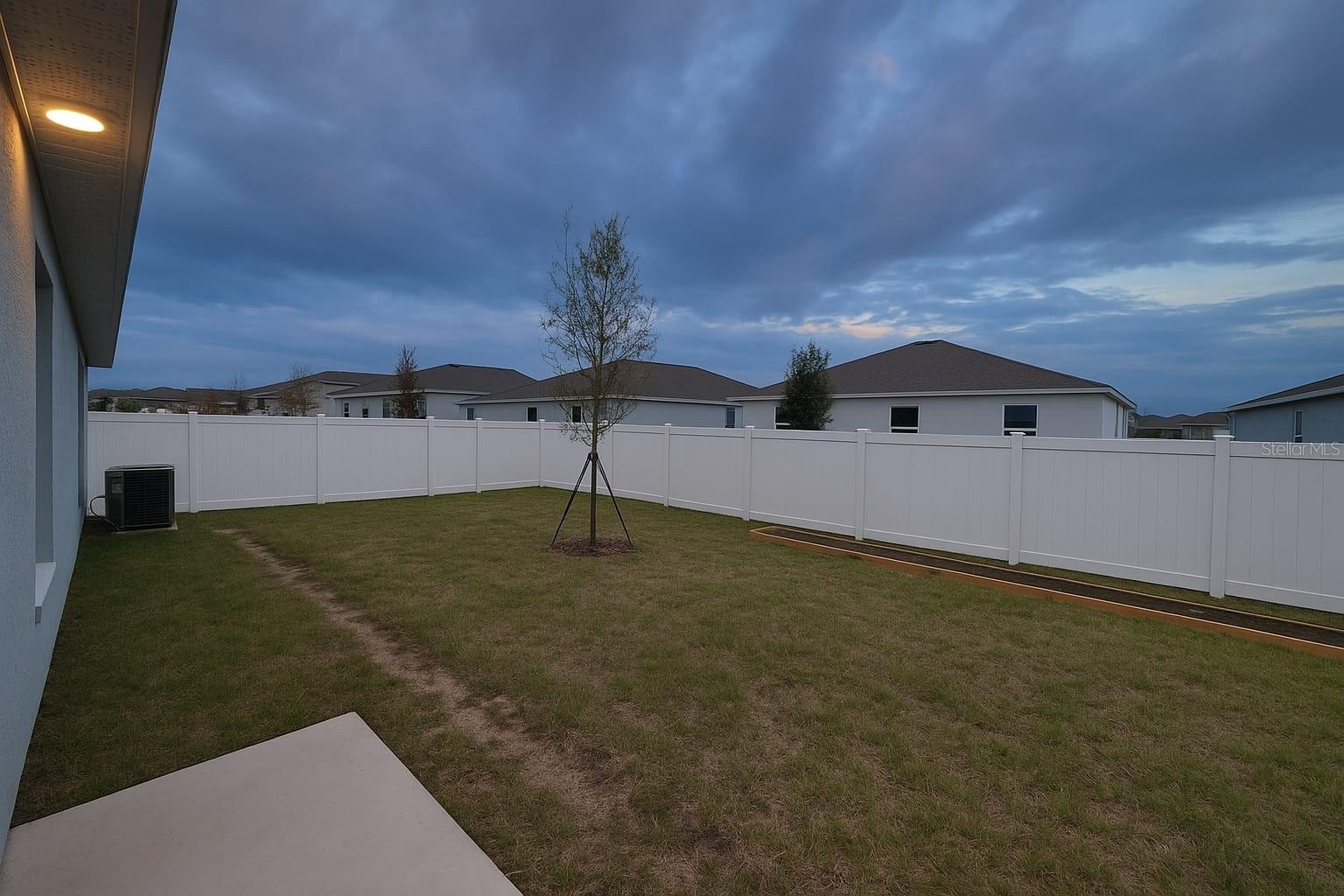 RANCHES/LK MCLEOD I - Residential Lease