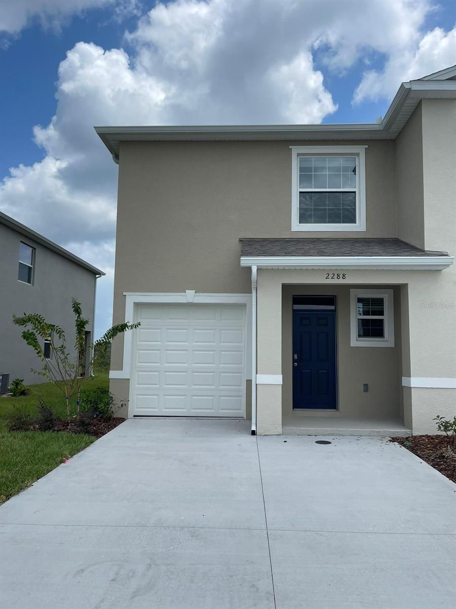 Charming Corner Unit Townhome in Thompson Grove Now Available for Rent!
Welcome to this beautifully maintained 3-bedroom, 2.5-bathroom corner unit located in the desirable community of Thompson Grove in St. Cloud, Florida. This bright and spacious townhome offers an open-concept layout, perfect for modern living.
Enjoy a well-appointed kitchen with ample cabinetry, stainless steel appliances, and a large center island that flows seamlessly into the dining and living areas—ideal for entertaining. Upstairs, you'll find three bedrooms, including a primary suite with a walk-in closet and private bath and loft space.
Additional features include a one-car garage, upstairs laundry, and abundant natural light throughout. As a corner unit, you'll love the added privacy and extra outdoor space.
Located just minutes from shopping, dining, top-rated schools, and major highways for easy commuting. Don't miss this opportunity to live in one of St. Cloud’s most welcoming neighborhoods!
Available for move-in September 1st – schedule your private showing today!