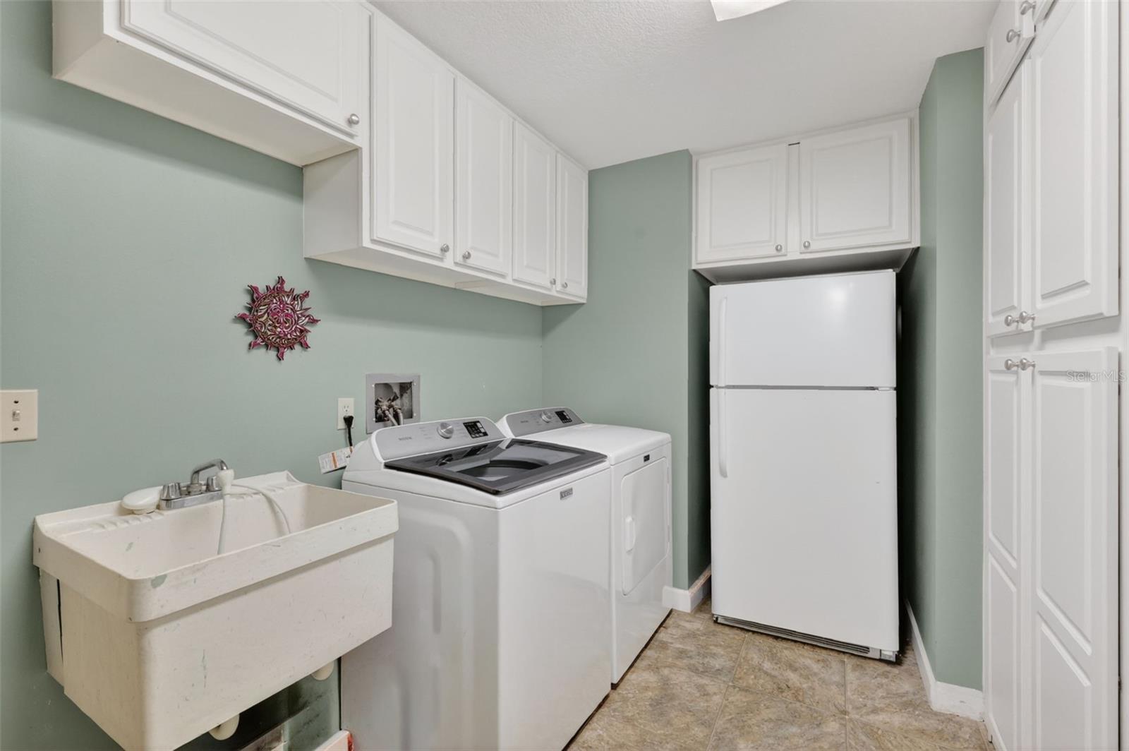 SILVER LAKE SPGS - Residential