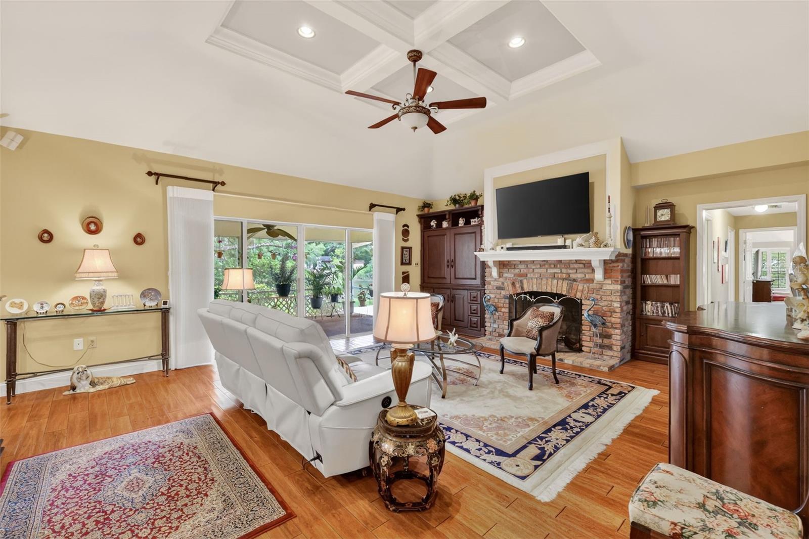 SILVER LAKE SPGS - Residential