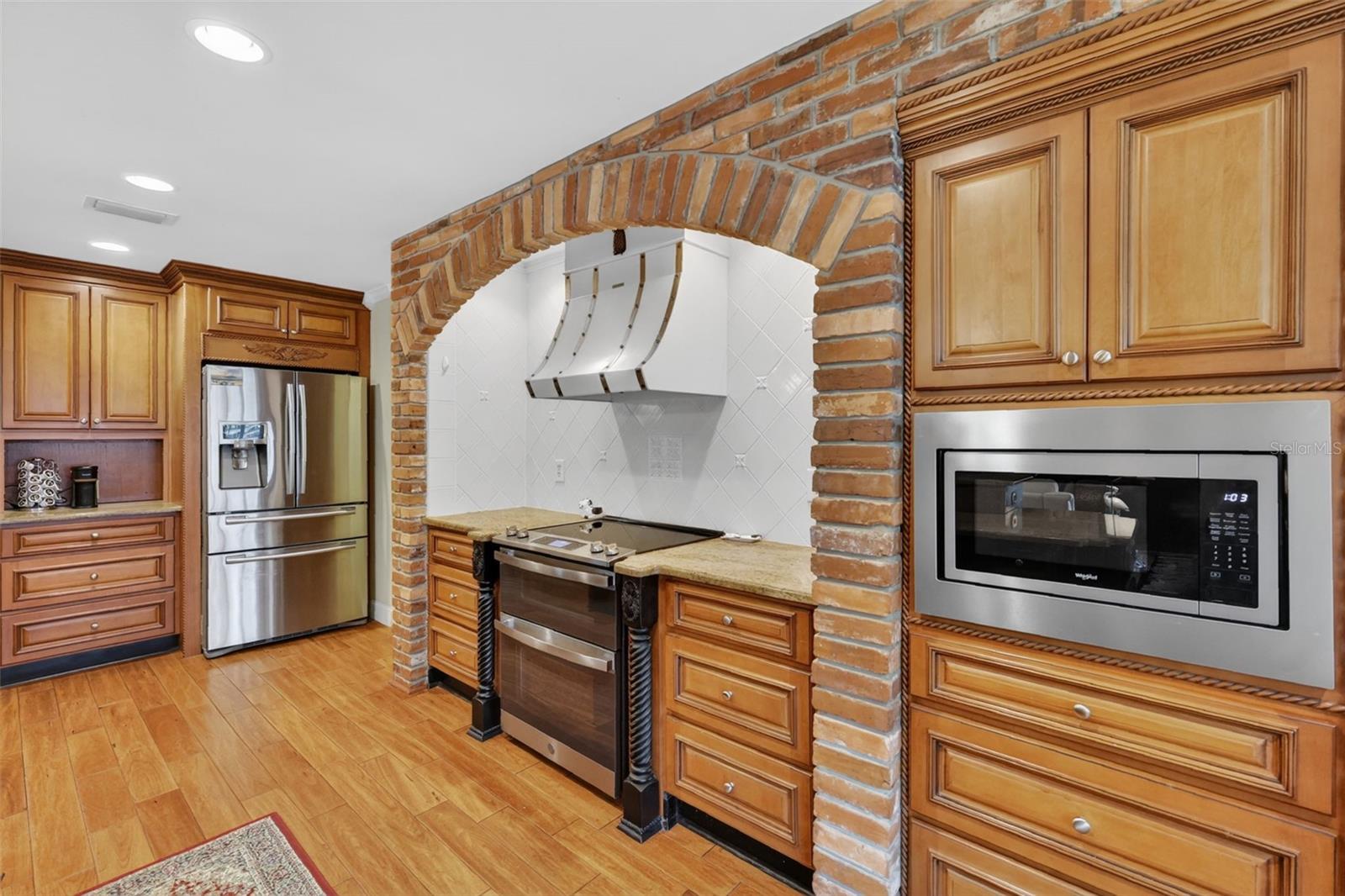 SILVER LAKE SPGS - Residential