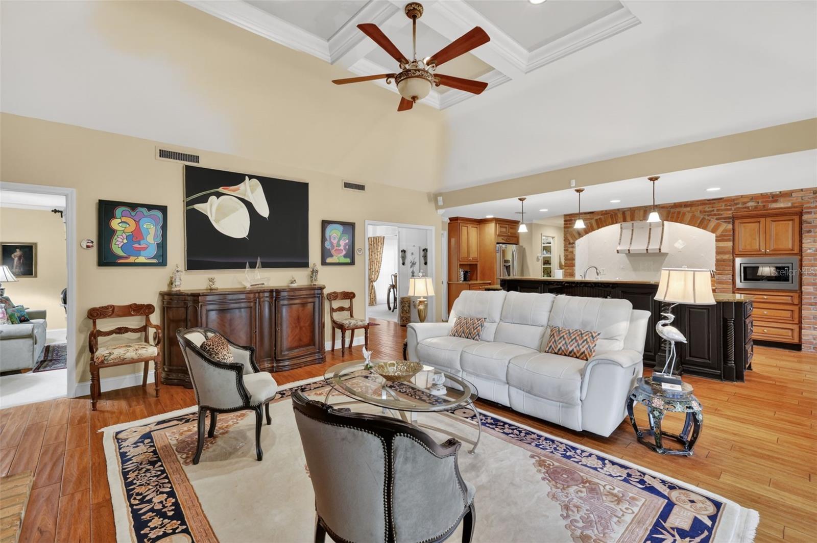 SILVER LAKE SPGS - Residential