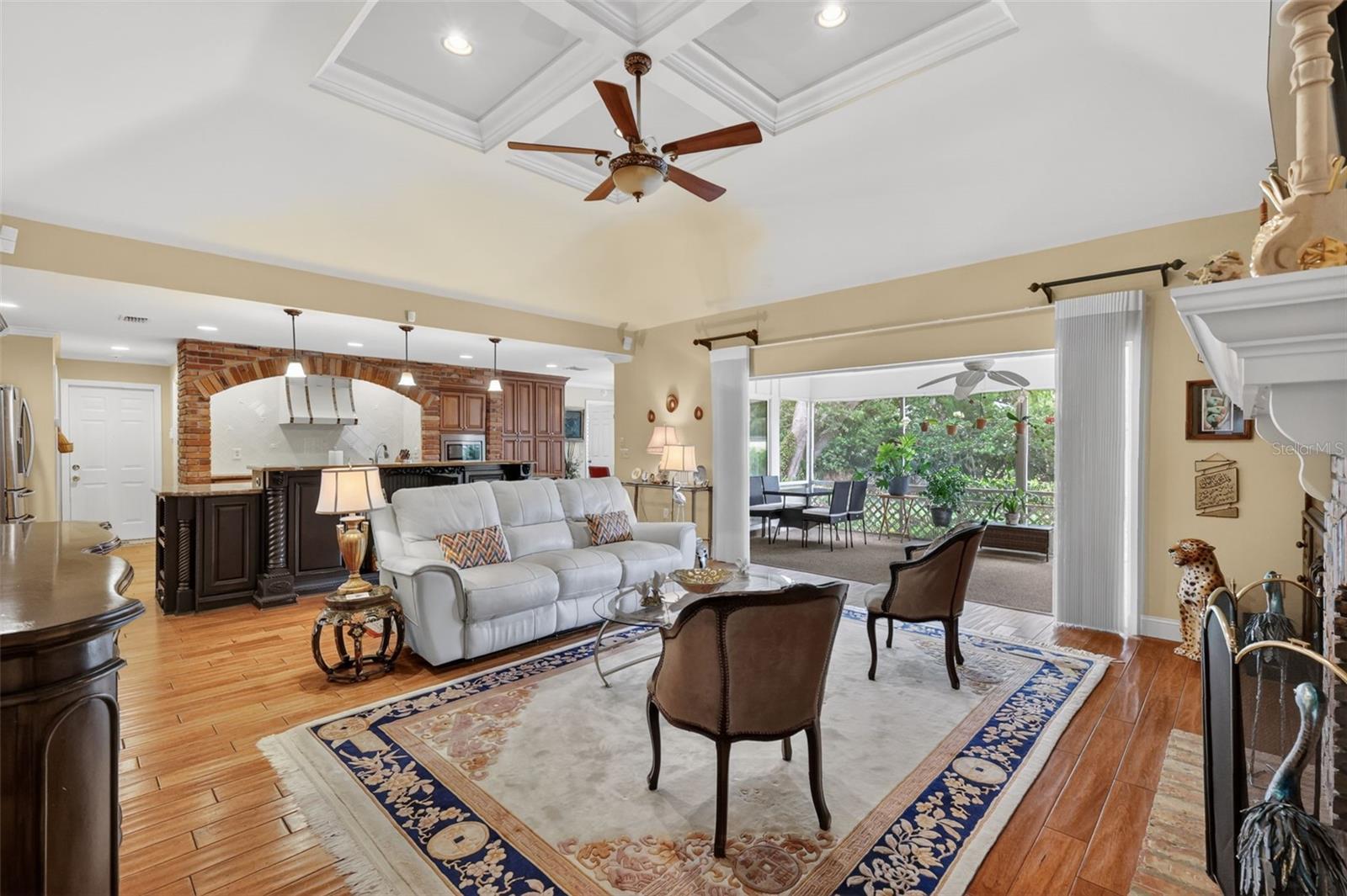 SILVER LAKE SPGS - Residential