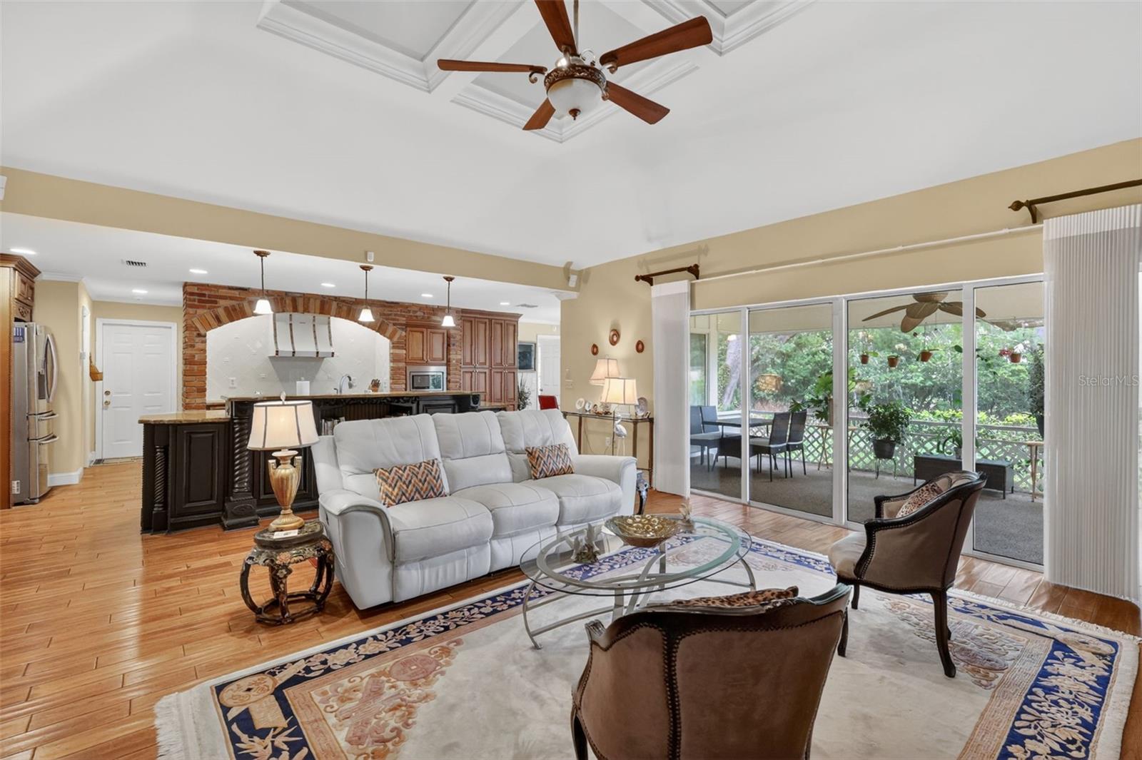 SILVER LAKE SPGS - Residential