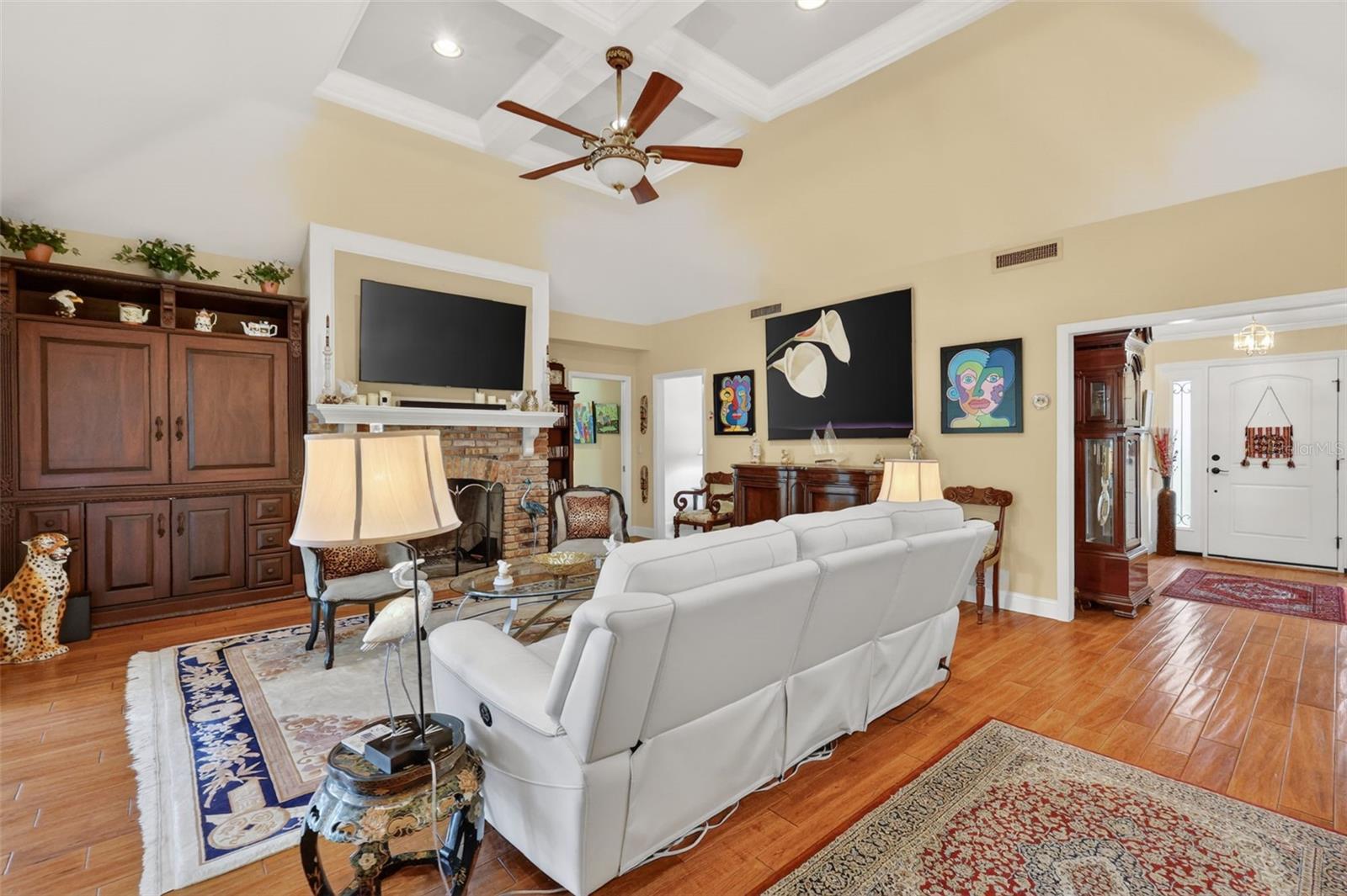 SILVER LAKE SPGS - Residential