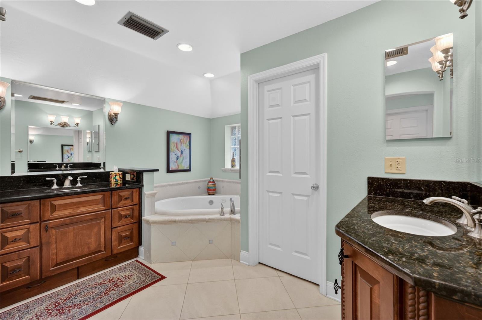 SILVER LAKE SPGS - Residential