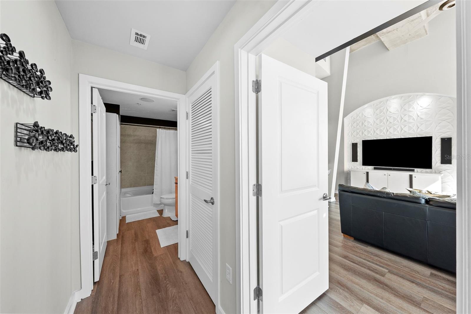 SKYPOINT A CONDO - Residential