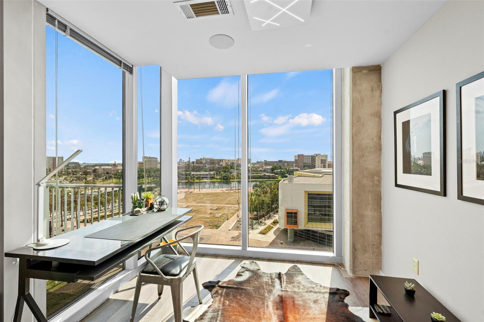 SKYPOINT A CONDO - Residential