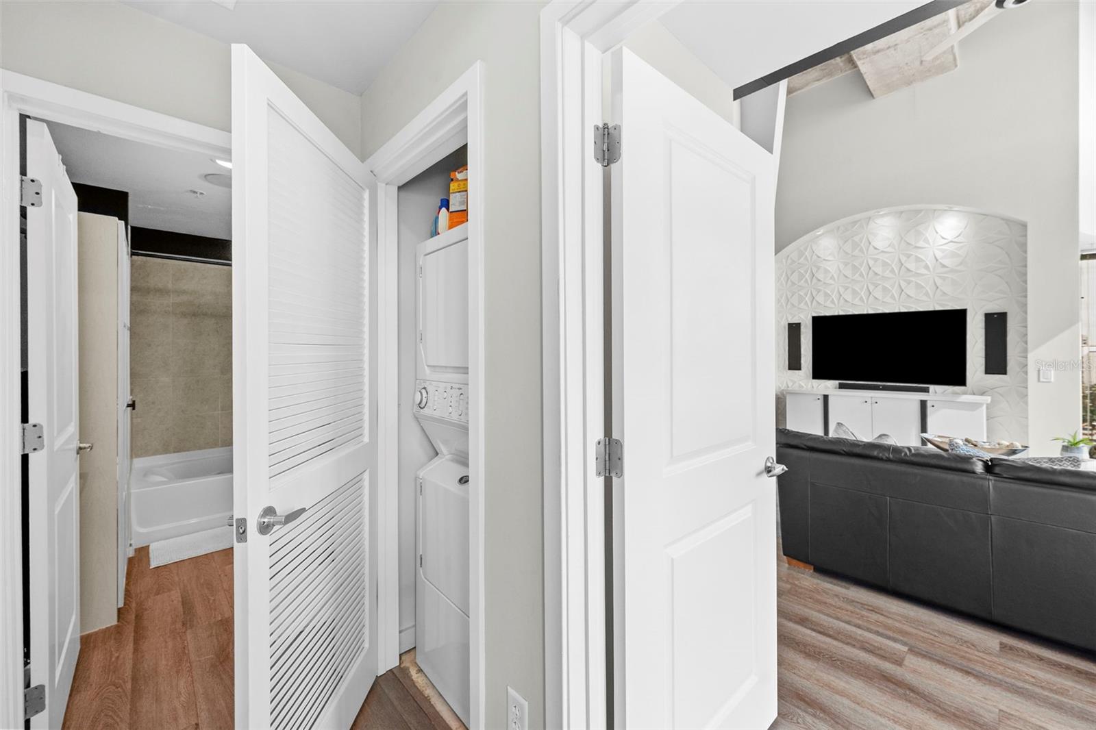 SKYPOINT A CONDO - Residential