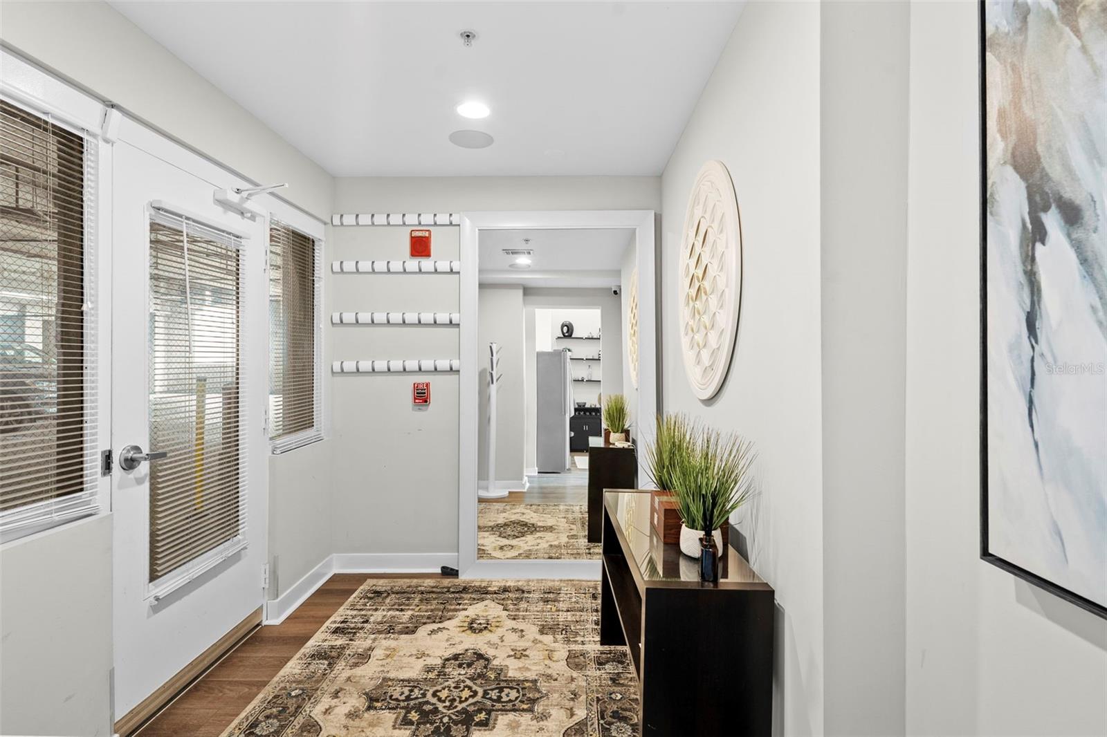 SKYPOINT A CONDO - Residential