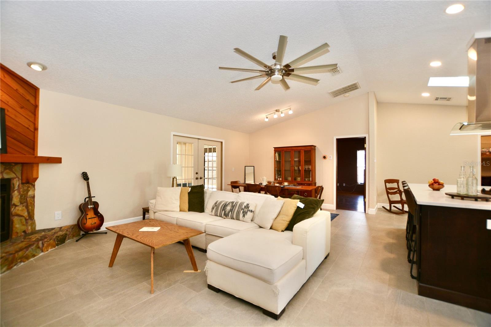 7338 BRAMBLEWOOD DRIVE
