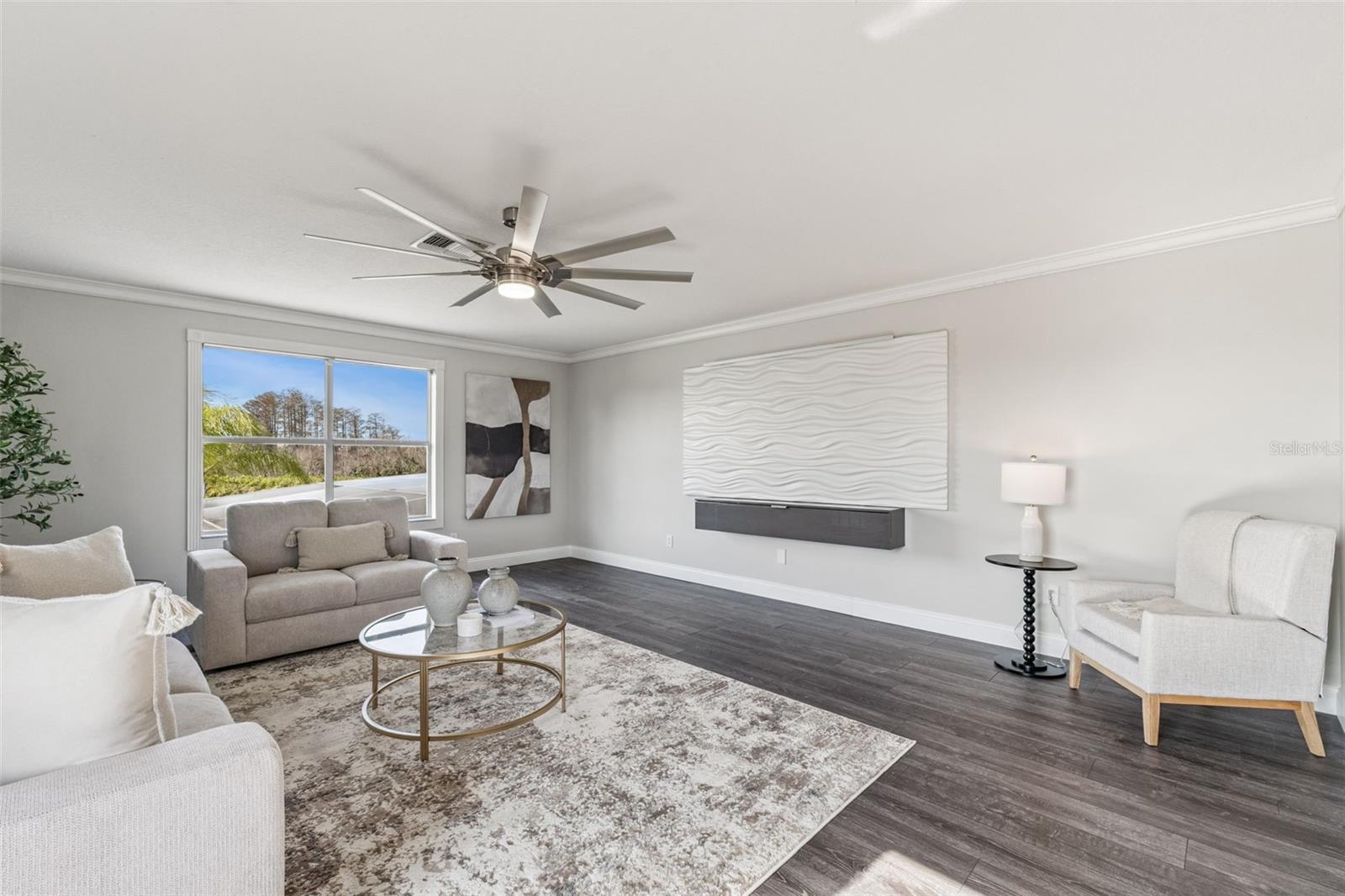 WINTERMERE POINTE PH 02 46/141 - Residential