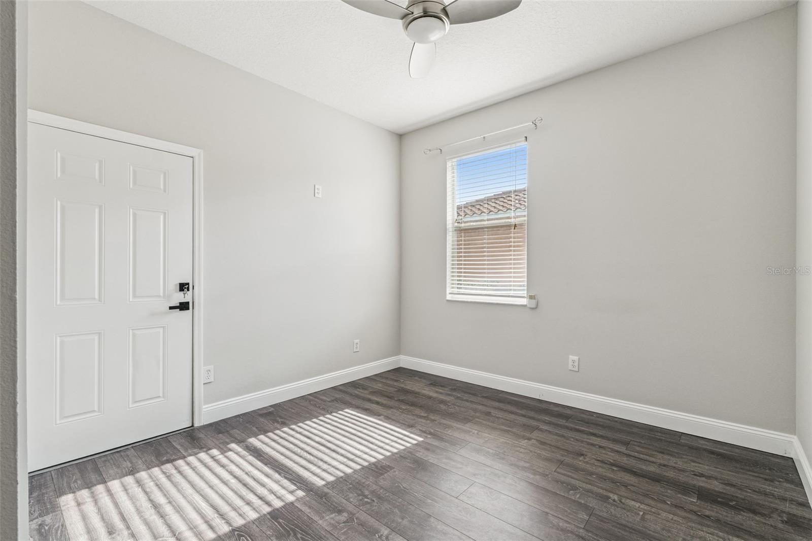 WINTERMERE POINTE PH 02 46/141 - Residential