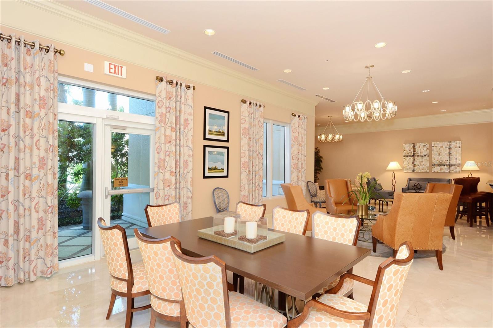 ALINARI - Residential Lease