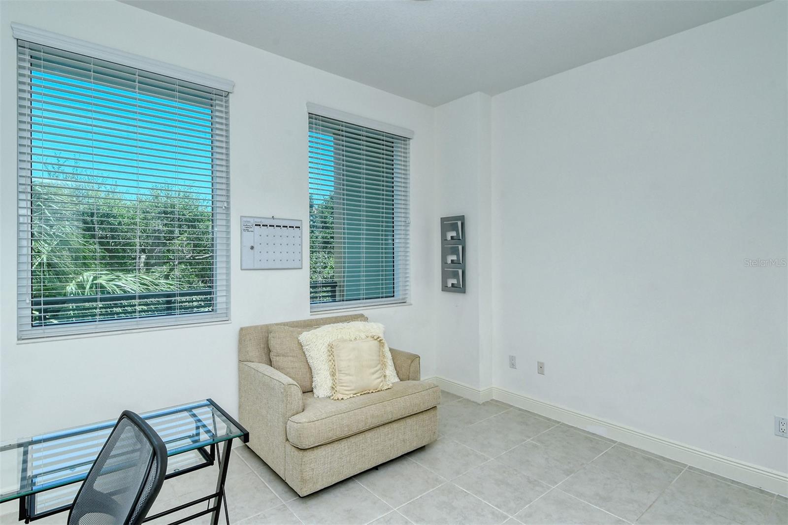 ALINARI - Residential Lease