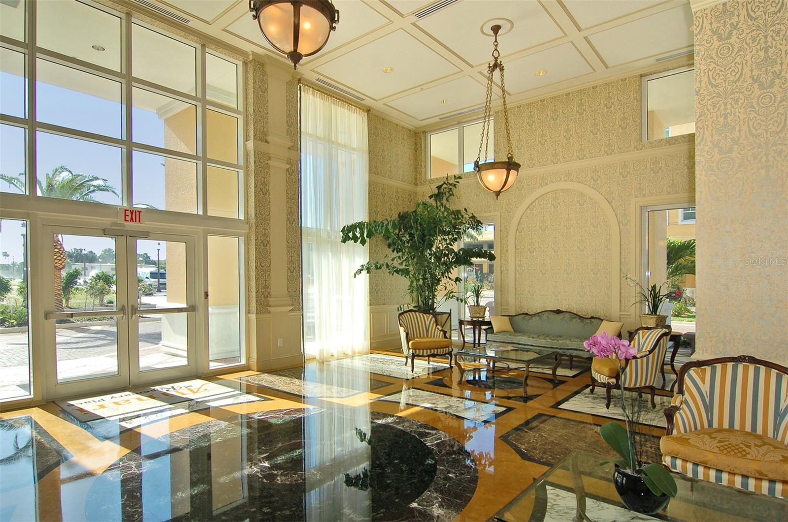 ALINARI - Residential Lease