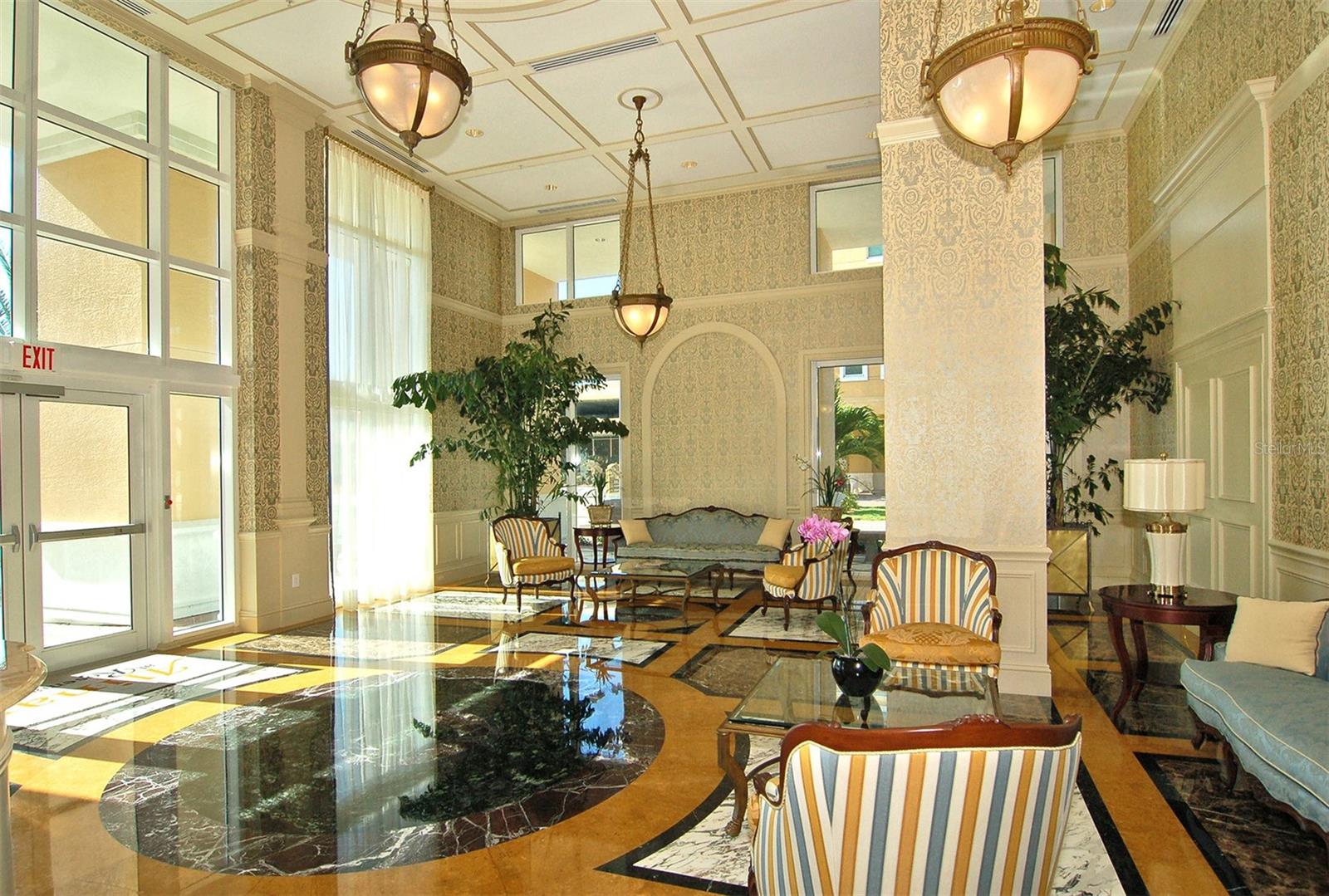 ALINARI - Residential Lease