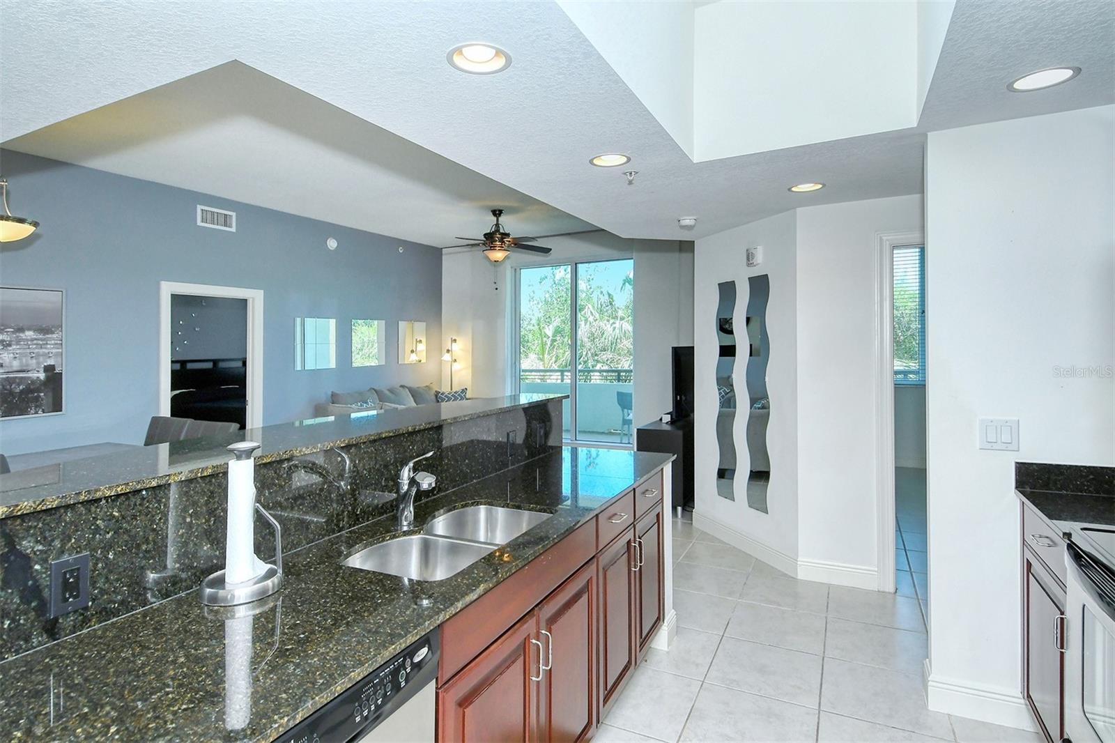 ALINARI - Residential Lease