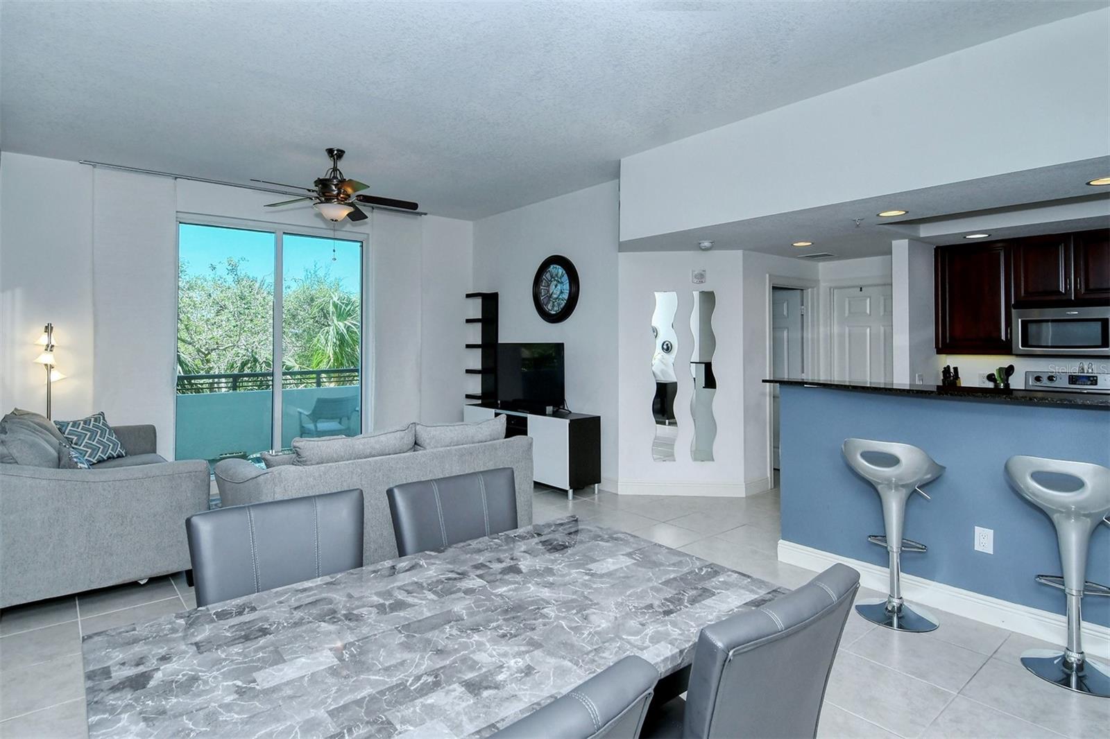 ALINARI - Residential Lease