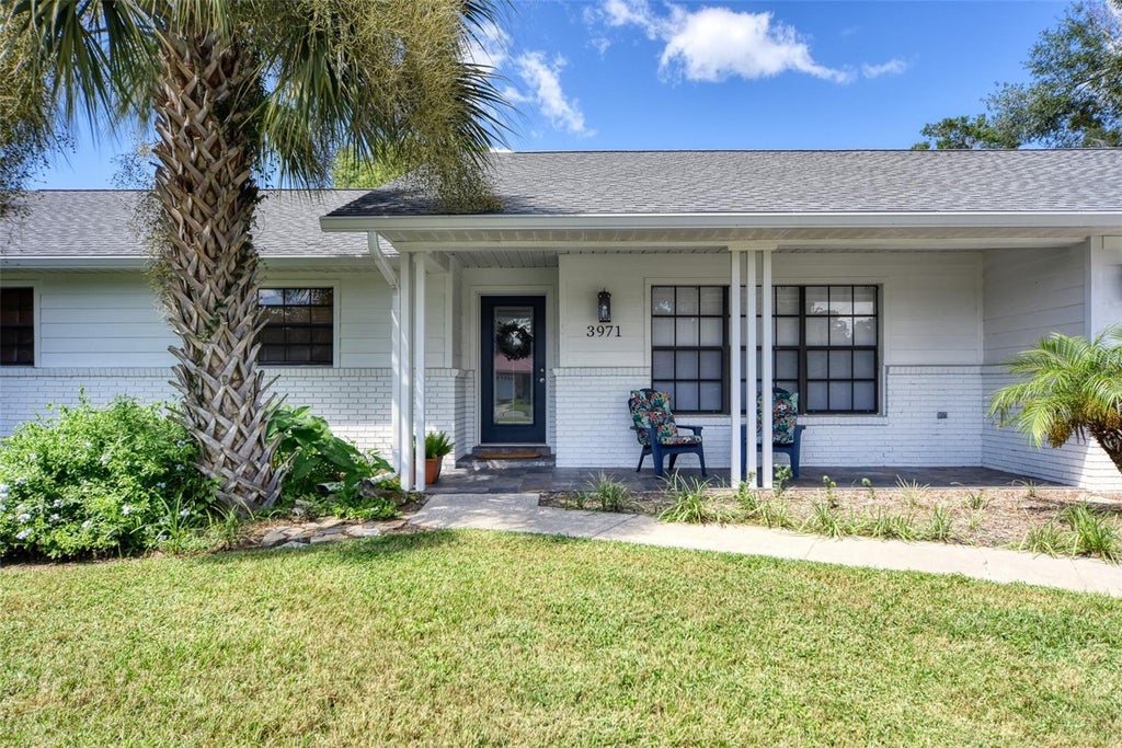 Photo of 3971 SE 17th Place, Ocala, FL 34471 (MLS # OM731848)