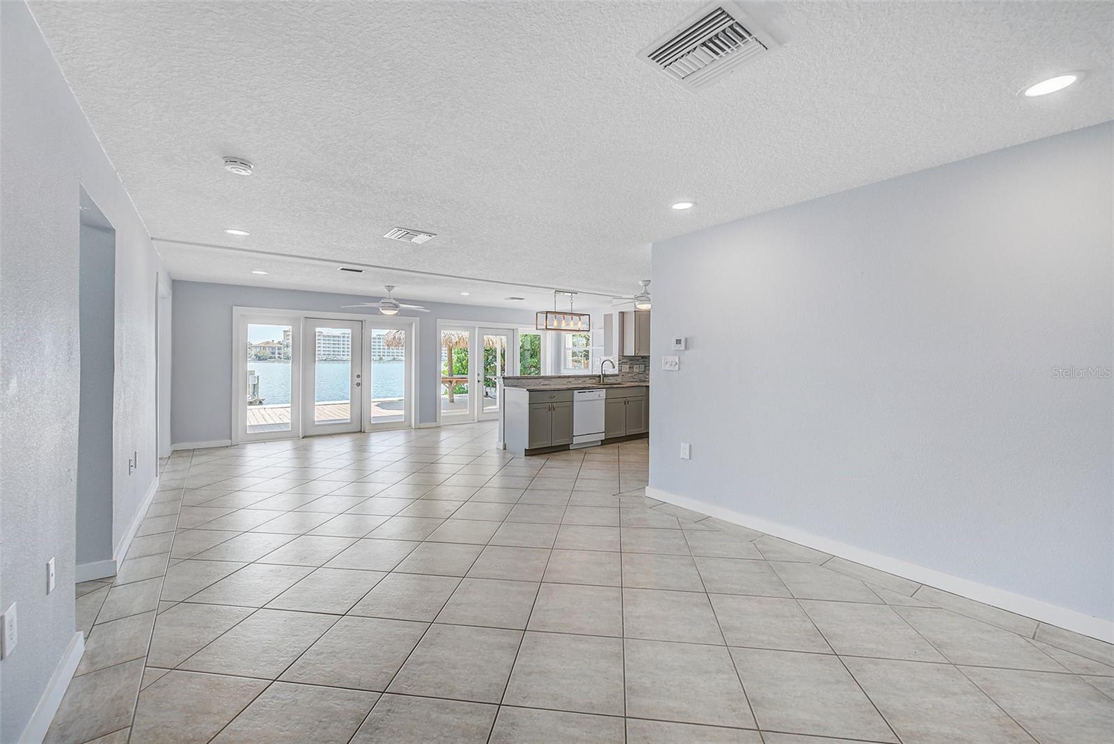 SURFSIDE SUB 4 - Residential Lease