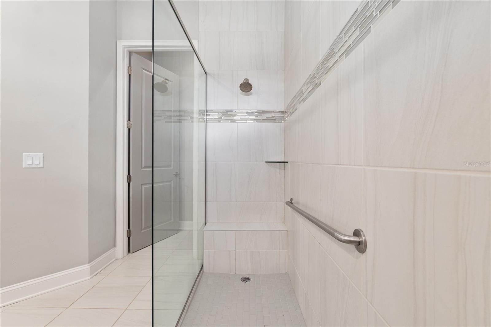 OAKMONT PH 3 PB 35 PG 60 - Residential