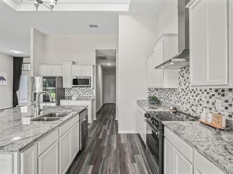 Tiny photo for 7041 NE 22nd Court Road, Ocala, FL 34479 (MLS # OM704149)