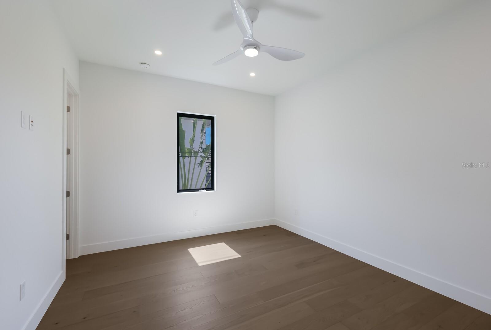 GRANADA - Residential