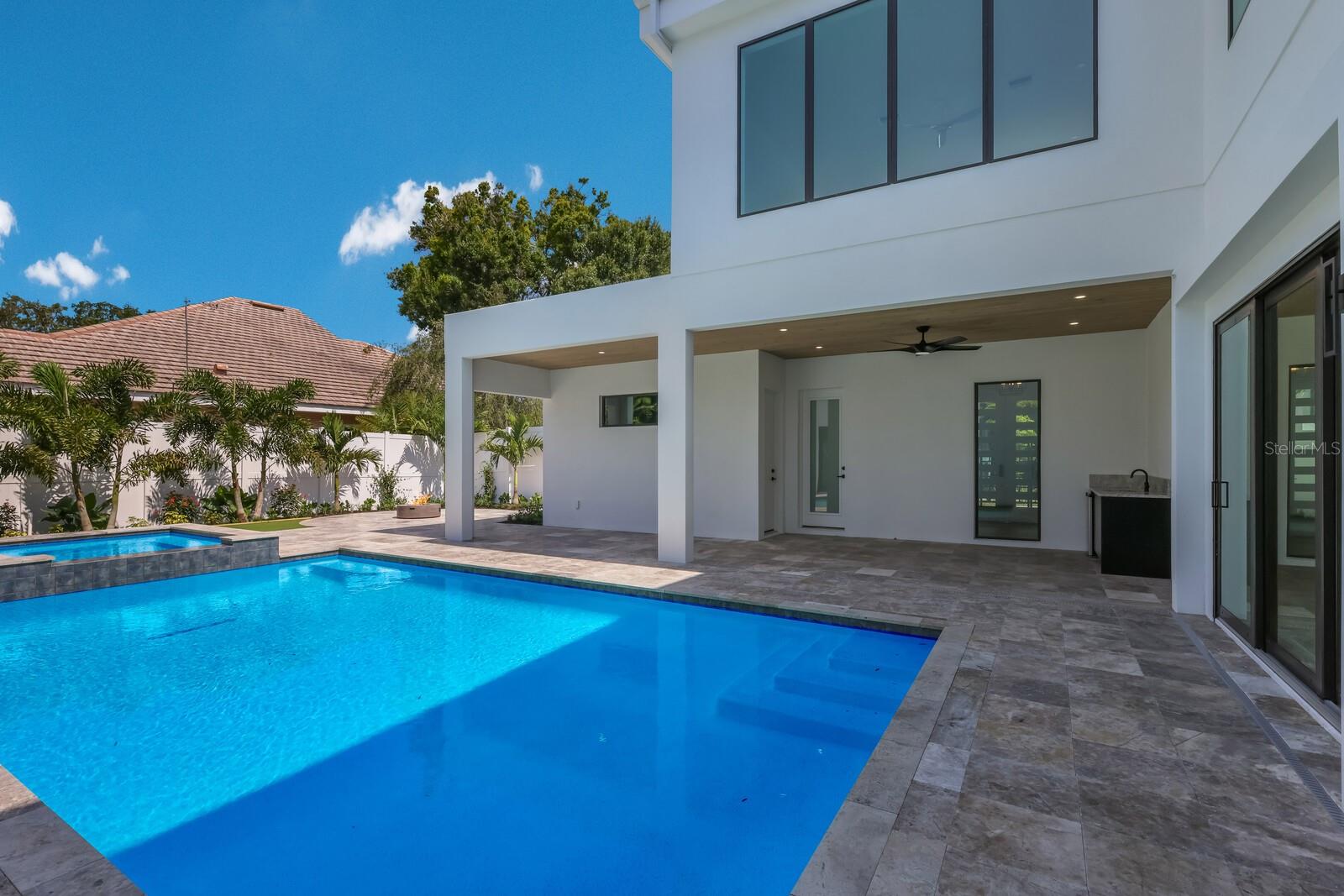 GRANADA - Residential