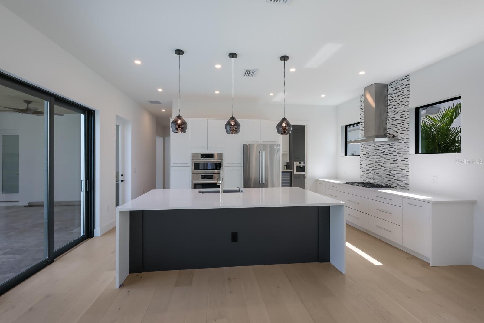 GRANADA - Residential