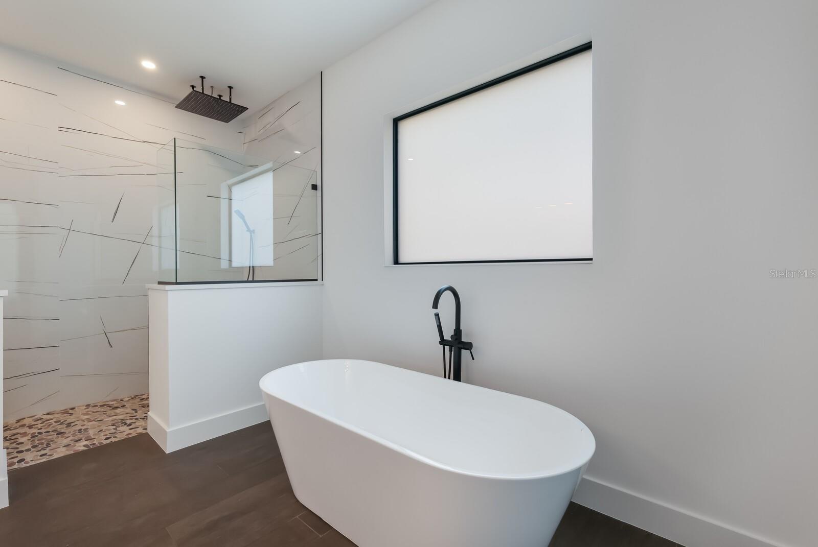 GRANADA - Residential