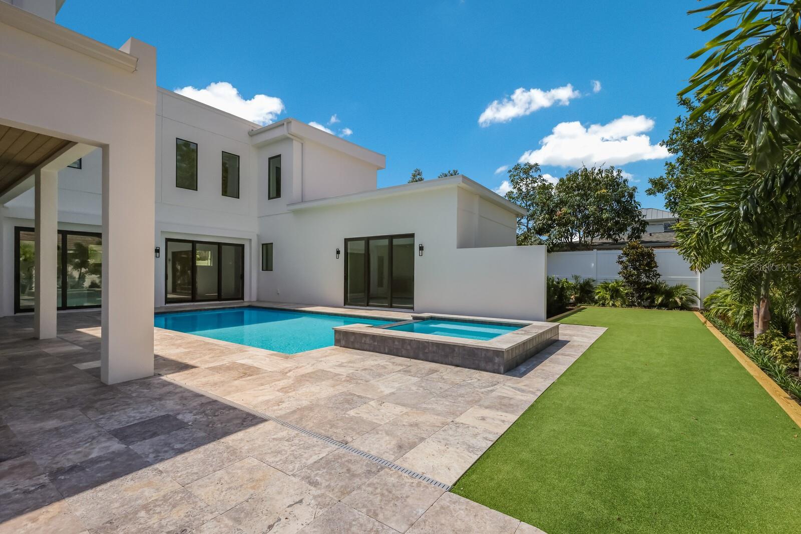 GRANADA - Residential