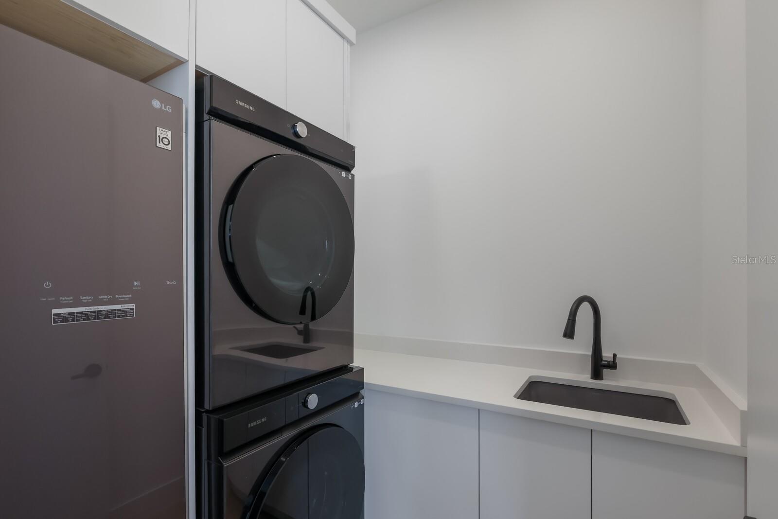 GRANADA - Residential