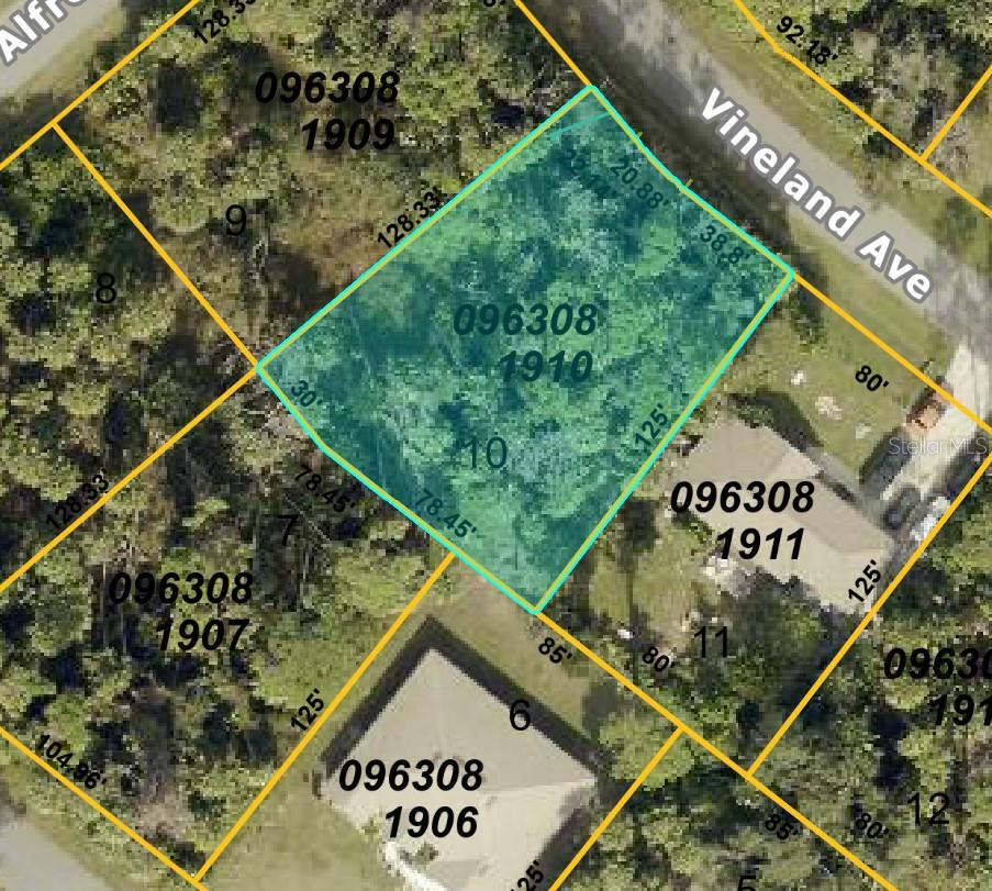 .28 oversized lot in the heart of North Port. Build your dream home on this larger than average lot with the option to purchase the corner lot next to it as well! NO HOA, NO SCRUB JAYS, NO GOPHER TURTLES.