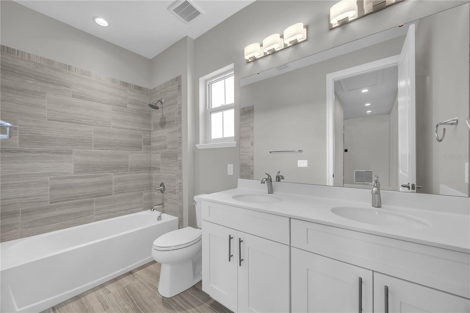 LAKESHORE PRESERVE PH 4 - Residential