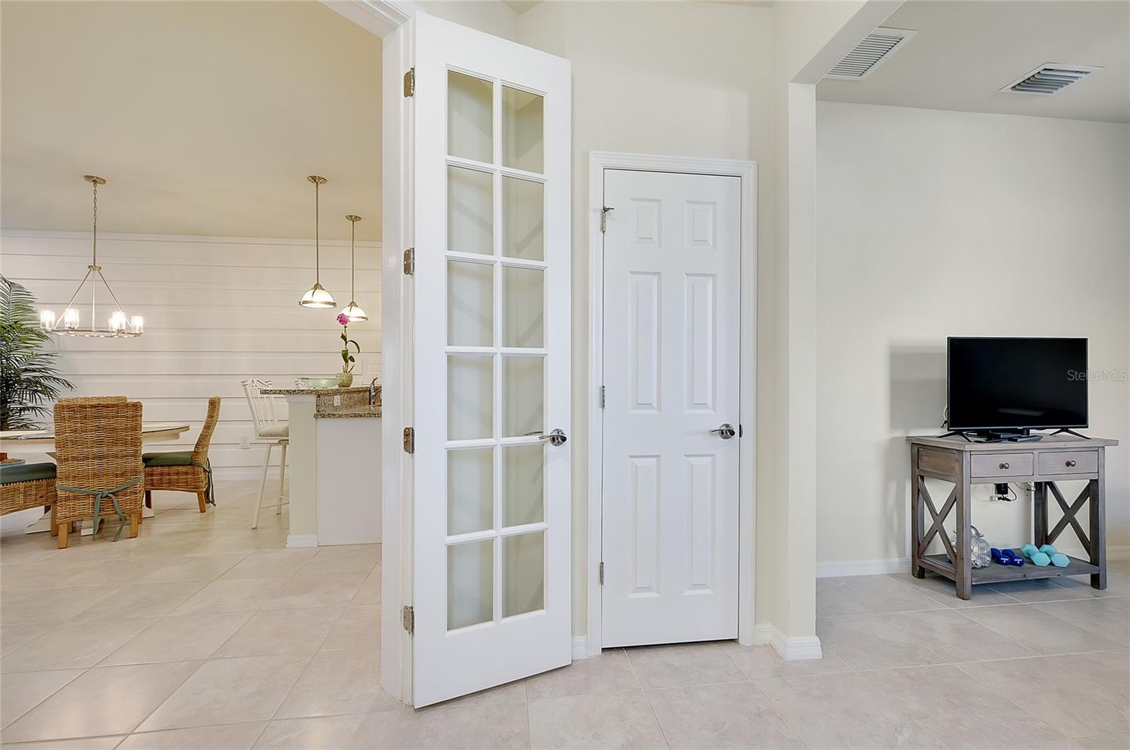 ISLANDWALK - Residential