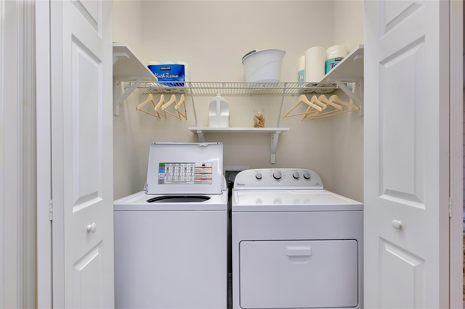 ISLANDWALK - Residential