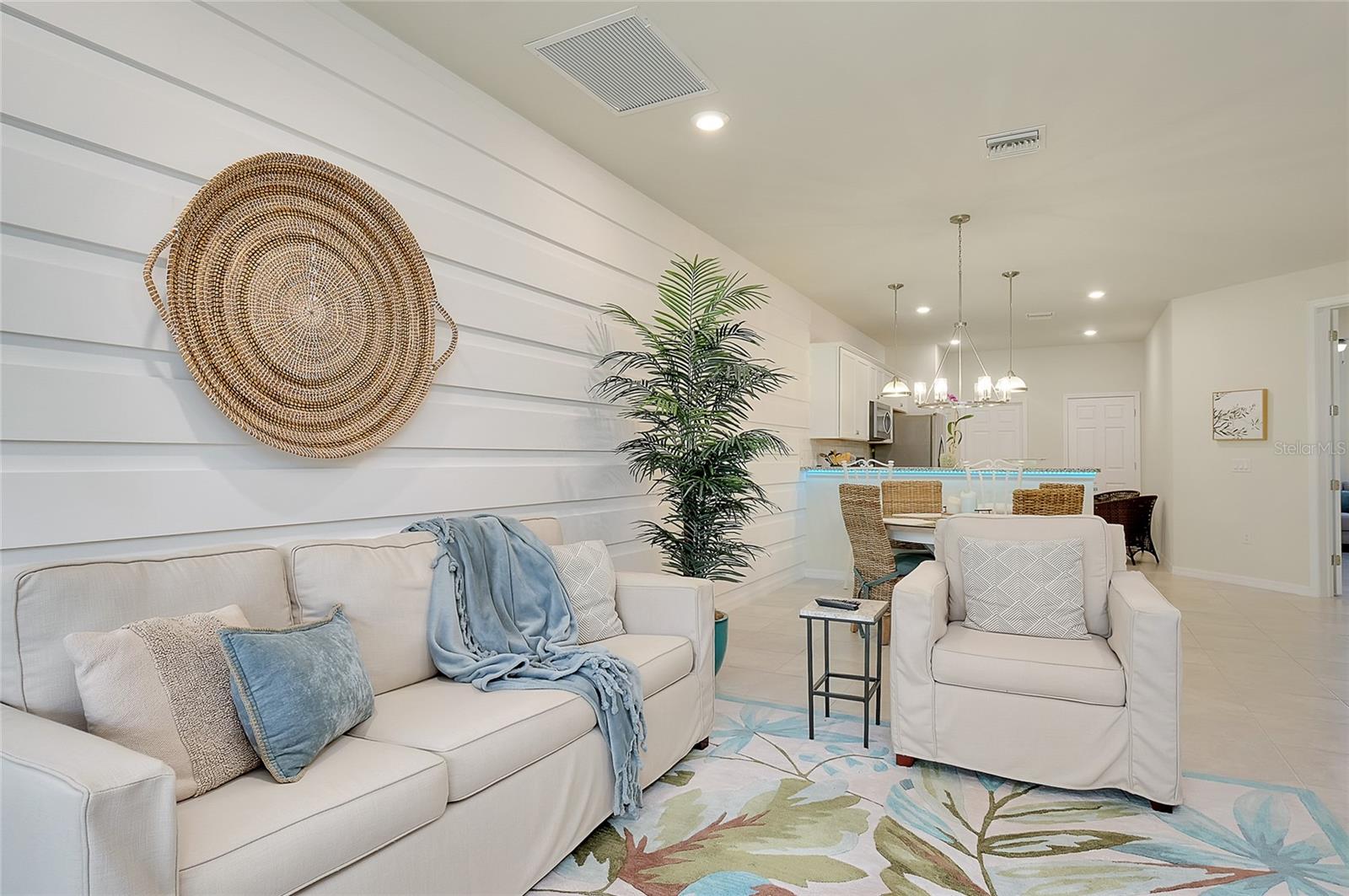 ISLANDWALK - Residential